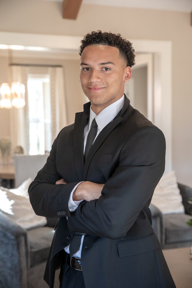 Agent Photo