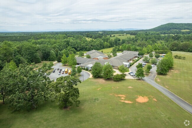 Sunshine Elementary School has a few after school programs.