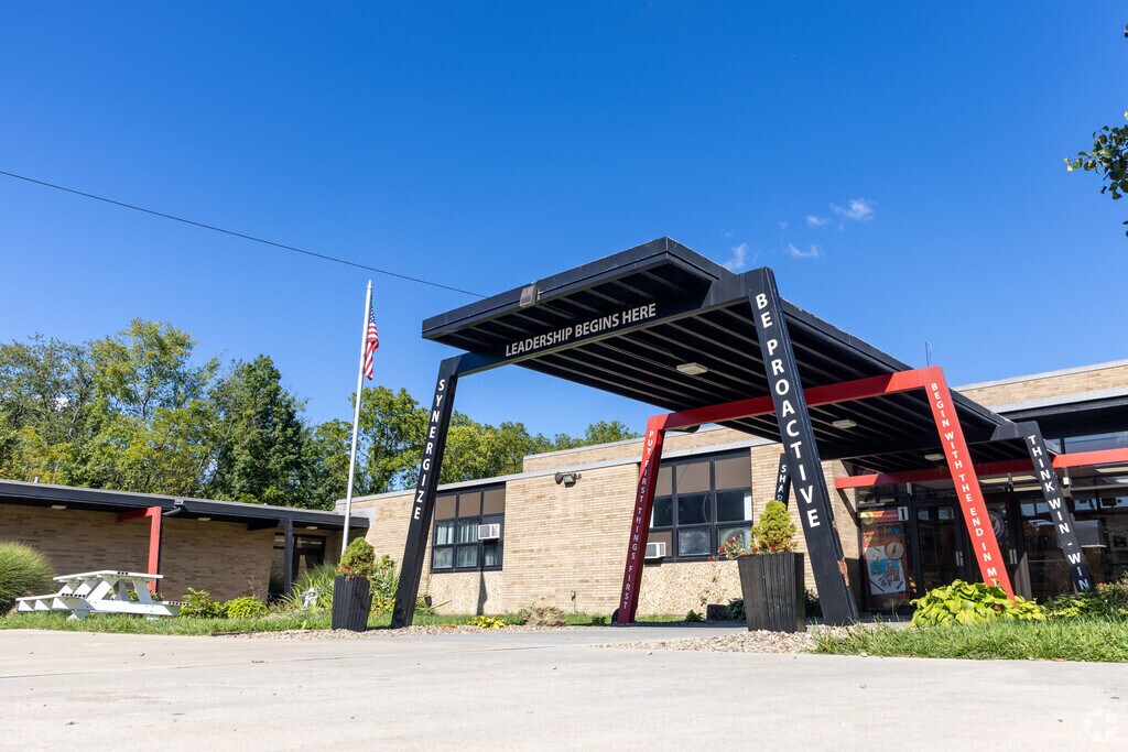 Nolley Elementary School provides education in the neighborhood of 
New Franklin