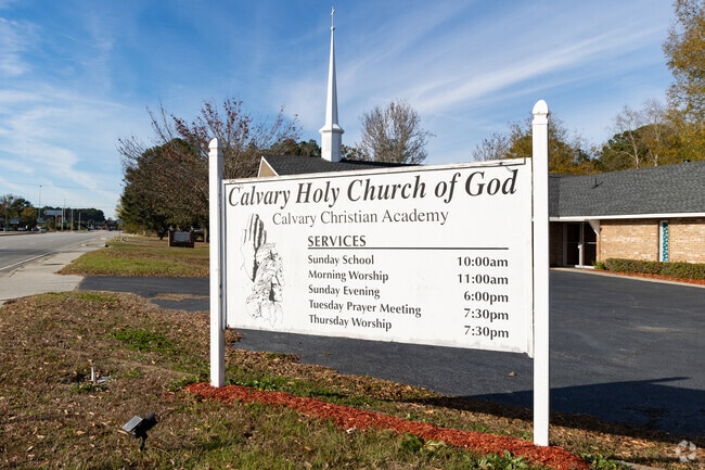 Calvary Christian Academy is located in Richmond Hill, GA.