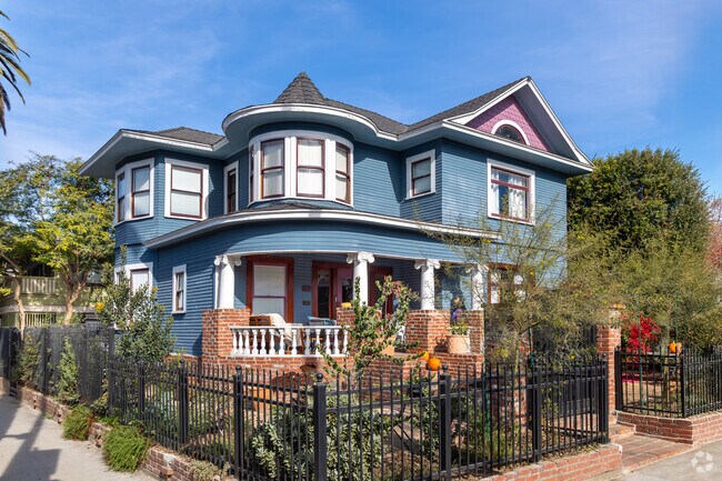 West Village in Long Beach is a vibrant neighborhood blending modernity and charm.