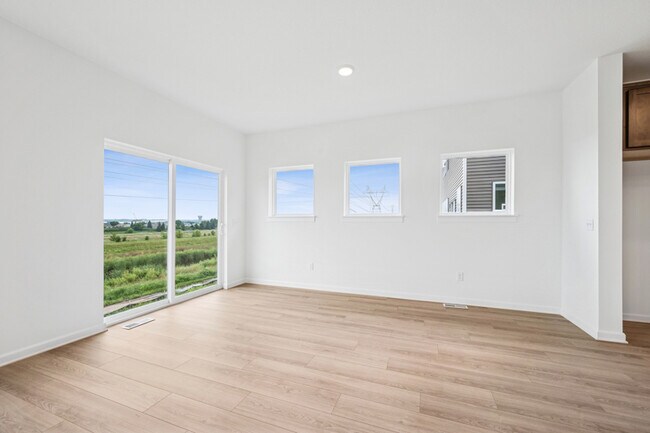 1682 Tyrone Dr, Shakopee, MN 55379 - photo 7