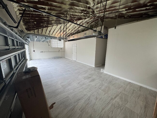 1895 NW 175th St unit EFFICIENCY, Hialeah Gardens, FL 33018 - photo 6