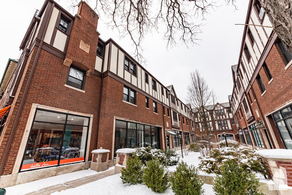 894 Green Bay Rd unit 894B-05, Winnetka, IL 60093 - photo 1