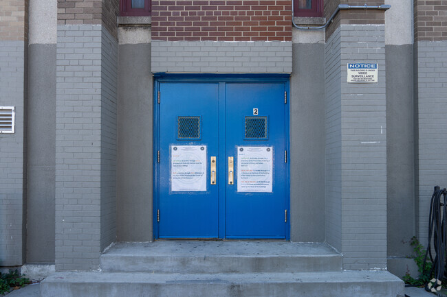 J.H.S. 131 Albert Einstein in the Bronx has student-teacher ratio of 10 to 1.