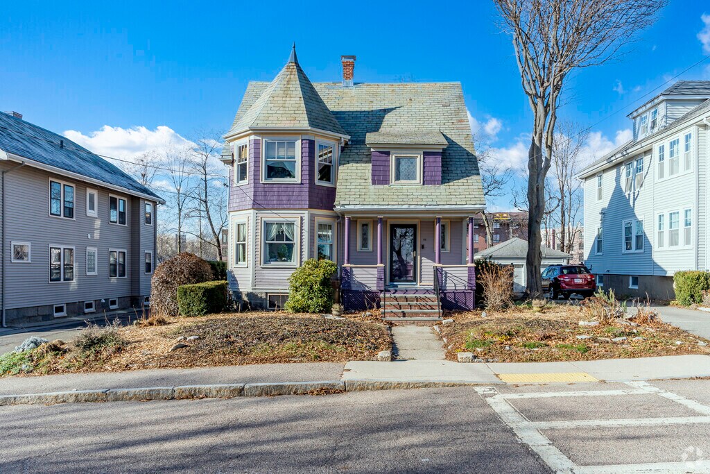 47 Edgemere Rd Unit 2, Quincy, MA 02169