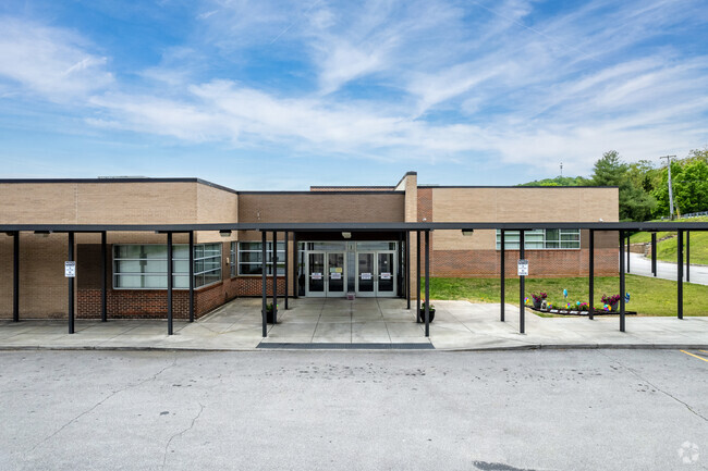 Ball Camp Elementary School in Westside serves Pre-K through 5th grade students.