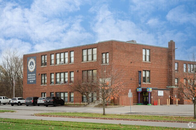 St. Christopher School in Irvington Creekside serves grades PreK to 8th.