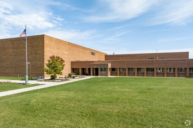 Paul Harding Junior High School prepares students for high school in Victoria Park.