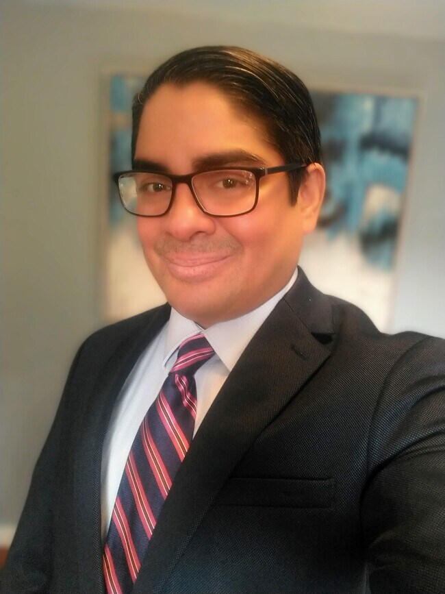 Agent Photo
