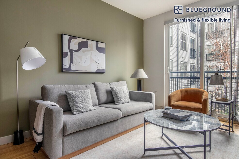 320 D St unit FL2-ID984, Boston, MA 02127 - photo 1