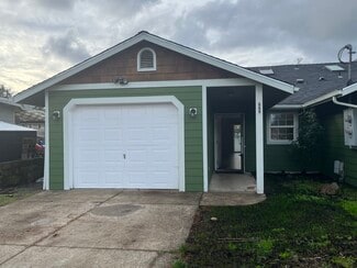 222 Chapman Ln, Springfield, OR 97478