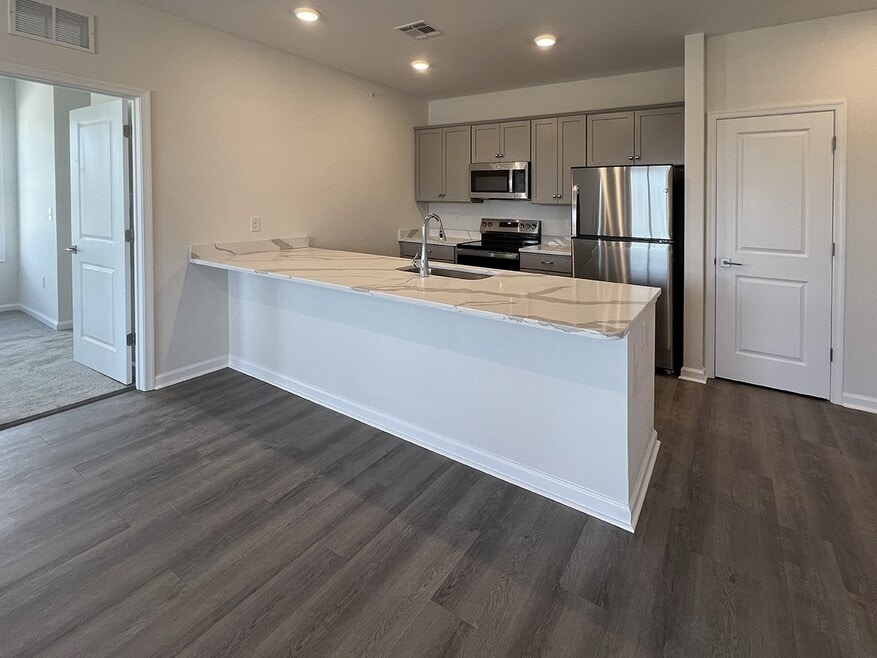 Linden Lofts, Bethlehem, PA 18017 - photo 1