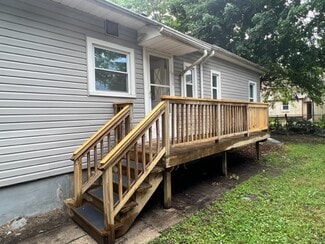 142 Gallup St Unit 2, Mount Clemens, MI 48043