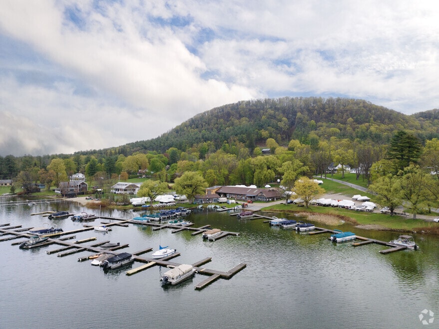 Salisbury_539959_EF_101025_FINAL