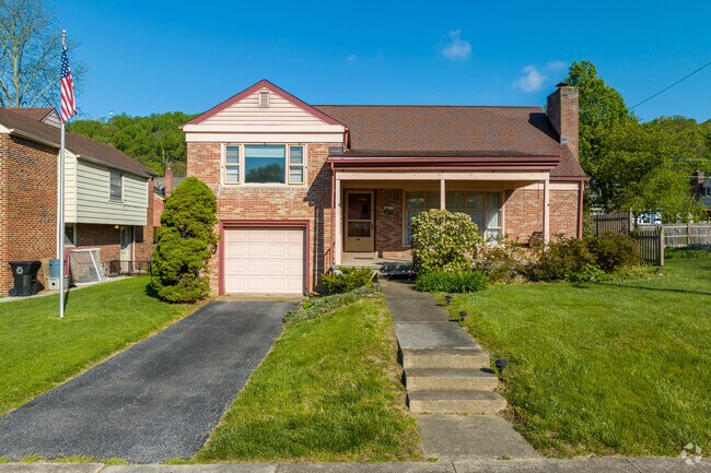 Beautifully maintained homes along Brighton Ave in Pennside