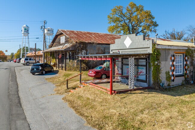 Coweta’s historic buildings provide a distinctive setting for local businesses.