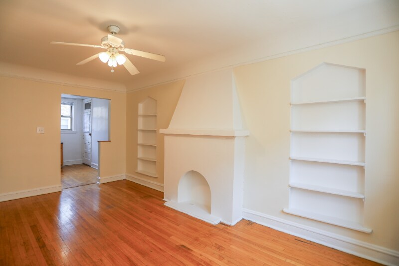 2234 W Farwell Ave unit 3, Chicago, IL 60645 - photo 1