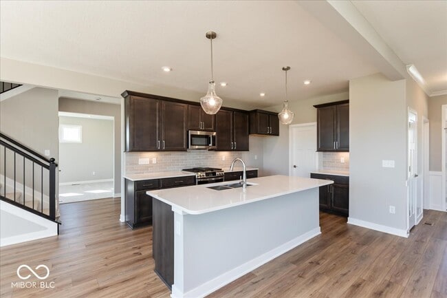 637 Firefly Ct, Greenfield, IN 46140 - photo 7