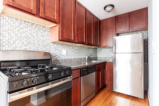 435 W Roscoe St Unit 4, Chicago, IL 60657