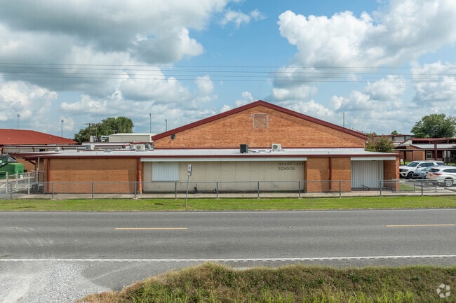 Grand Lake High has a student-teacher ratio of 12:1.