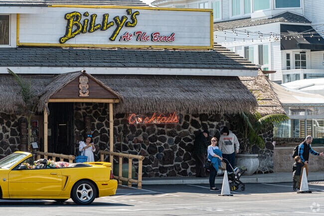 Billy's At The Beach is a popular dining option in Newport Heights offering drinks and delicious bites.