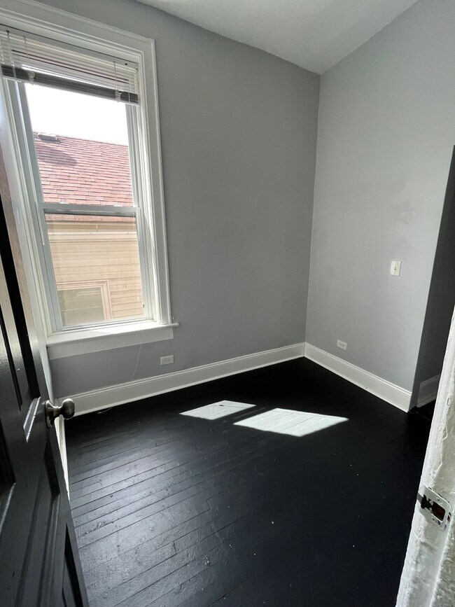 2122 W 21st St unit 2, Chicago, IL 60608 - photo 6