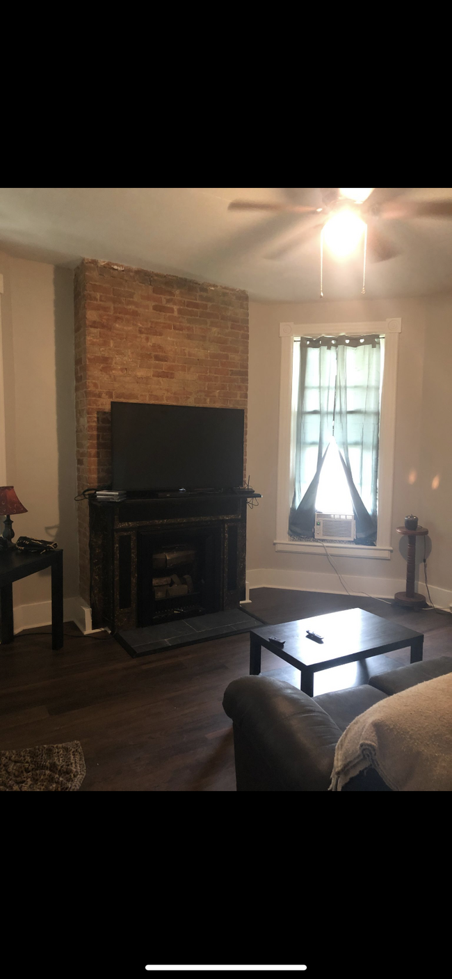 716 Aetna St Unit 716, Burlington, IA 52601