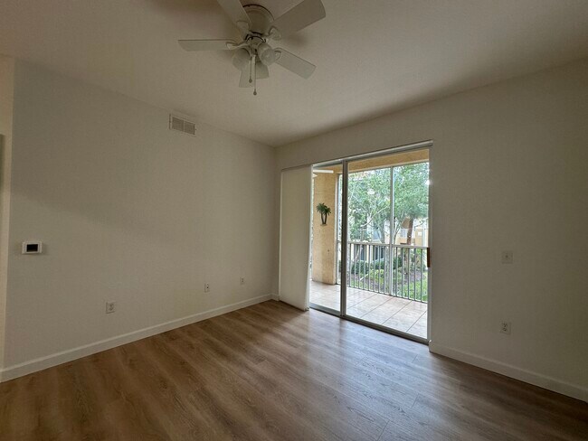 Sliding door to lanai