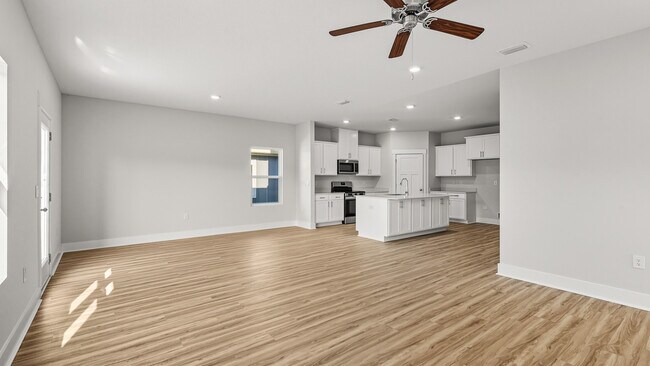 3173 Silver Maple Dr unit 37563084, Cantonment, FL 32533 - photo 7