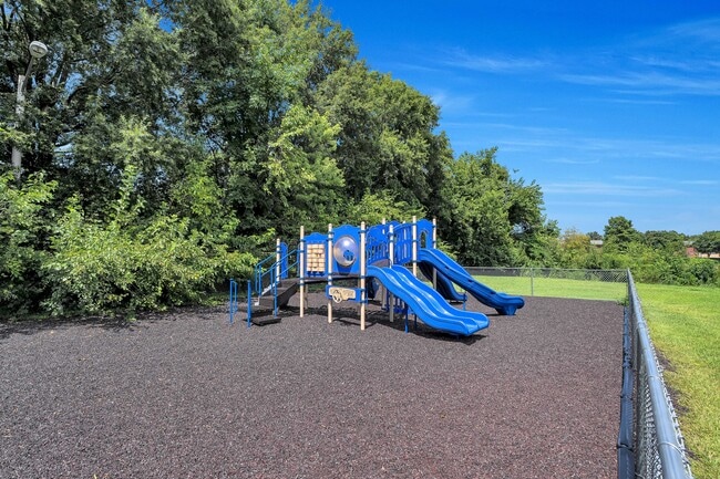 BayPointe Crossing, Virginia Beach, VA 23462 - photo 5