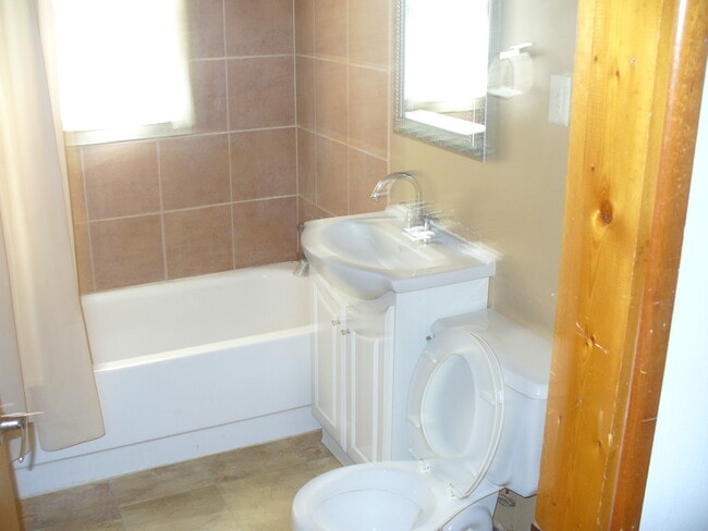 6845 Carman Dr unit 6845, Rockford, IL 61108 - photo 7