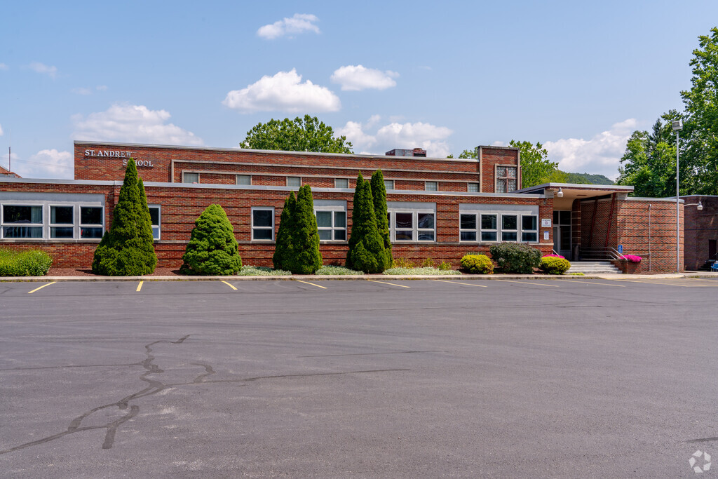 St Andrew School admits students from grades PK-8.