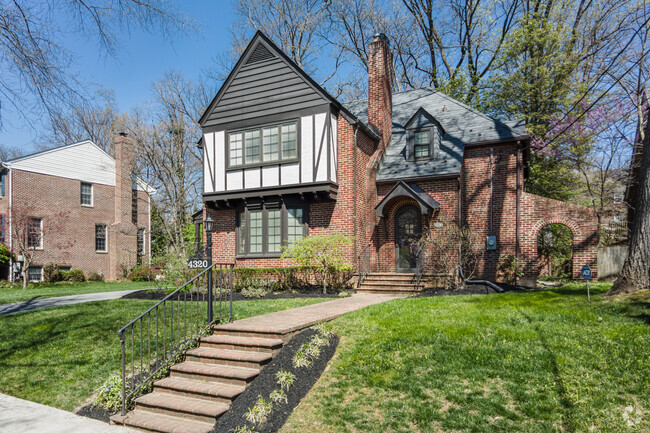 Well Kept Tudor Style Historic Homes