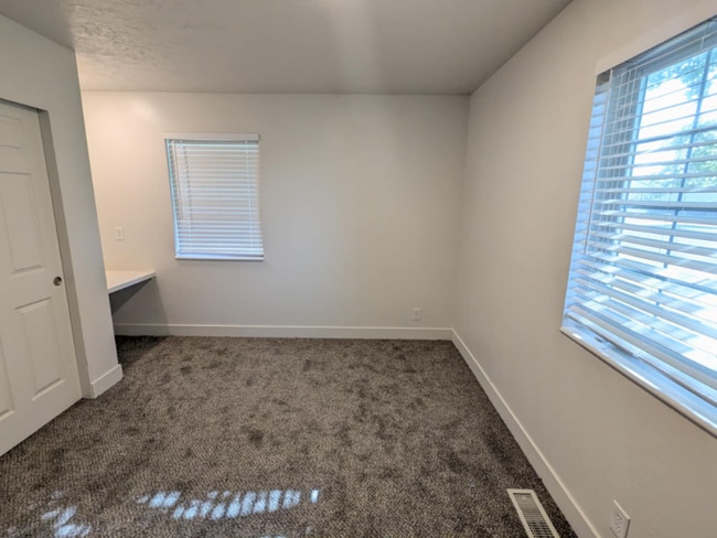 1760 N 400 E, North Logan, UT 84341 - photo 3