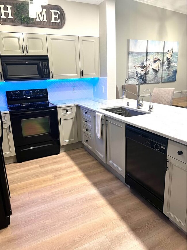 20310 Estero Gardens Cir Unit 204, Estero, FL 33928