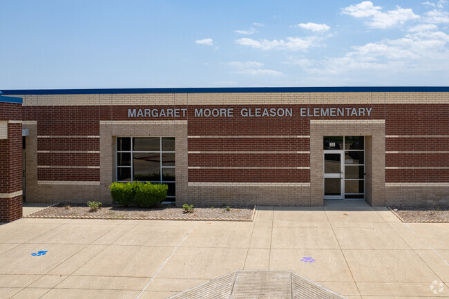 Gleason Elementary School's rigorous curriculum prepares students for academic success.