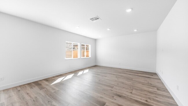 5998 Lazy Meadow Way, Sparks, NV 89436 - photo 4