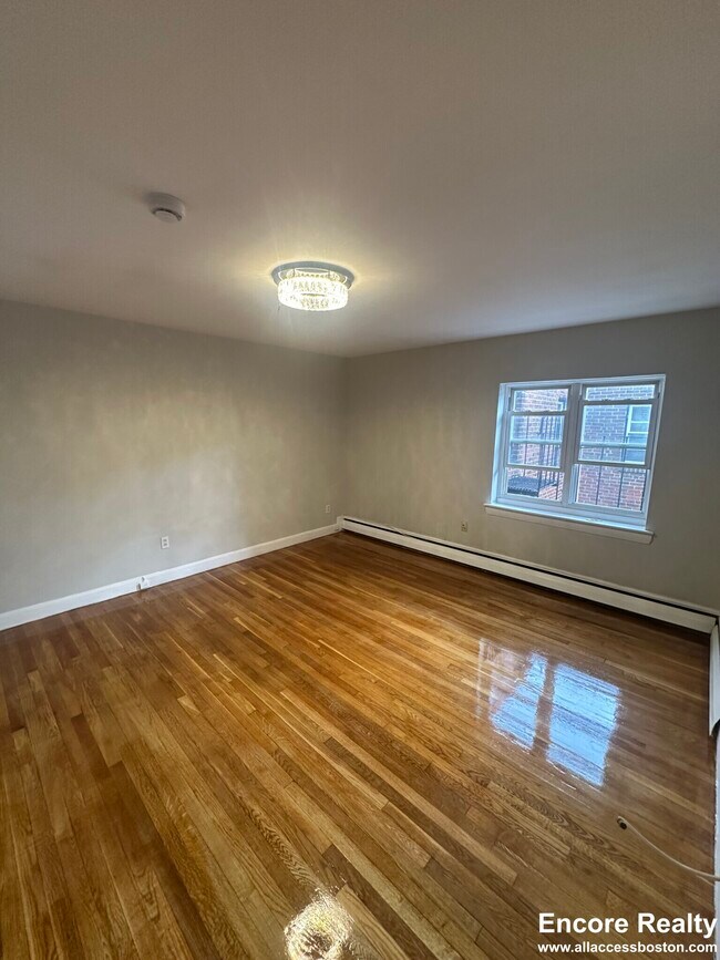 63 Selkirk Rd unit 13, Brighton, MA 02135 - photo 3