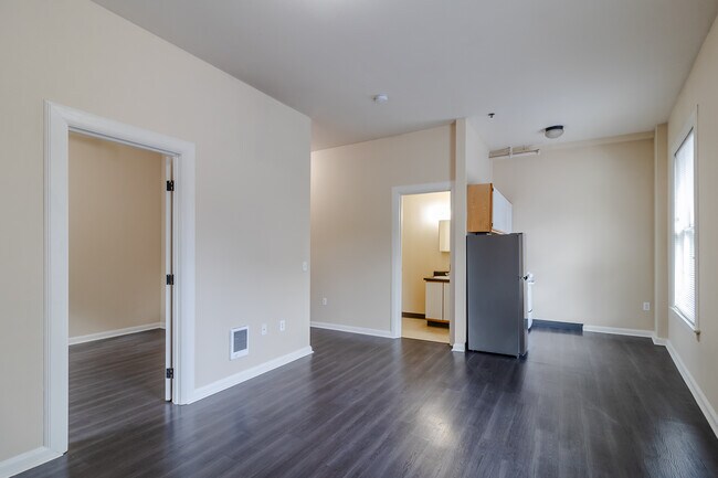 Victorian Apartments - Living Room