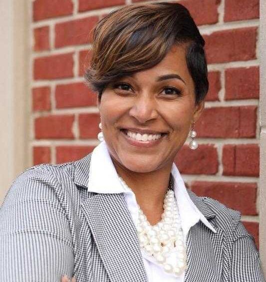 Yadhira Brooks