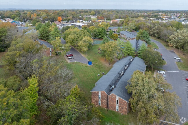 Kingwood, Murfreesboro, TN 37130 - photo 2