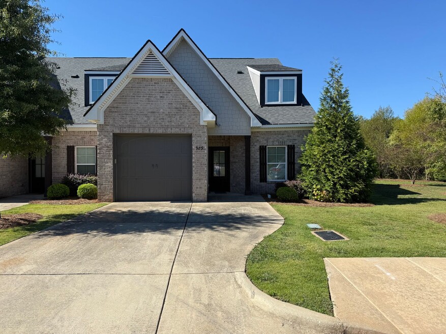 989 Pembroke Place, Auburn, AL 36830 - photo 1