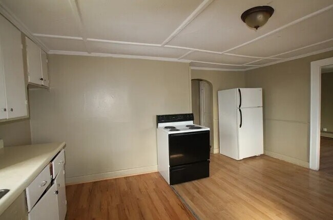 18 Gold St unit a, Waterville, ME 04901 - photo 4