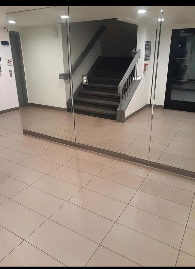 Park Downtown Apartments, Santa Ana, CA 92703 - photo 6