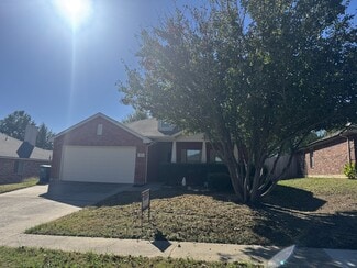 1413 Eufemia Dr, Denton, TX 76207