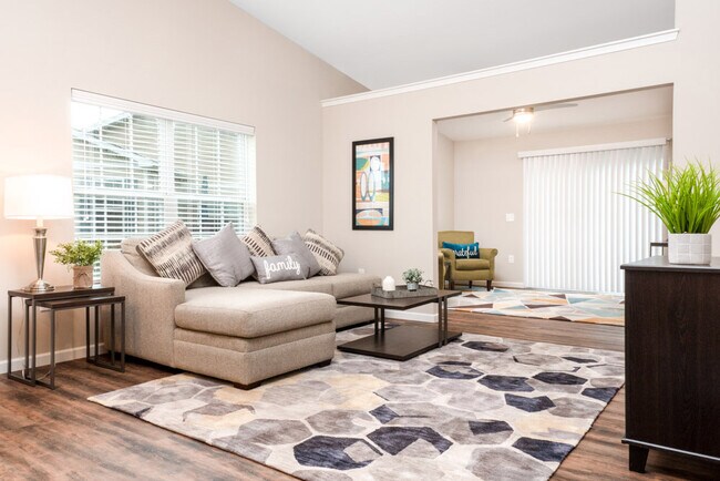 Redwood Kent, Kent, OH 44240 - photo 3