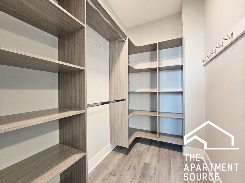 373 Hazel Ave unit B5, Glencoe, IL 60022 - photo 1