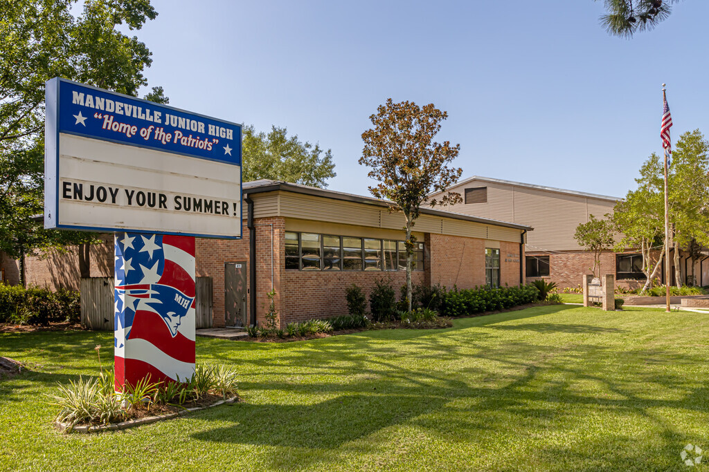 Mandeville Junior High School provide a well-rounded nurturing environment for their students.