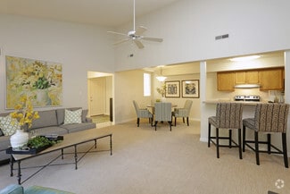 100 Twin Ponds Ln, Bridgeville, PA 15017